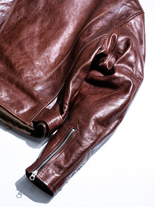 Sleeve seam of the brown Archetype D-Pocket jacket, detail