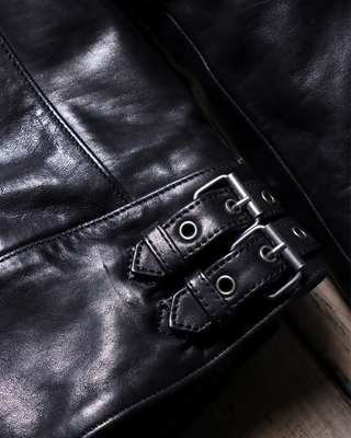 Italian vegetable-tanned calfskin cafe racer black