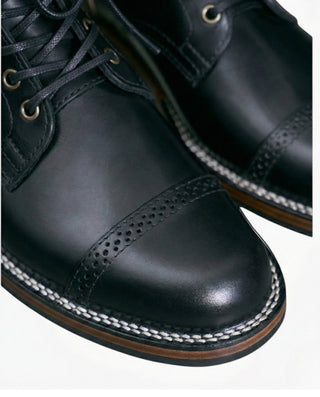 Flat Cap toe service boots 3902