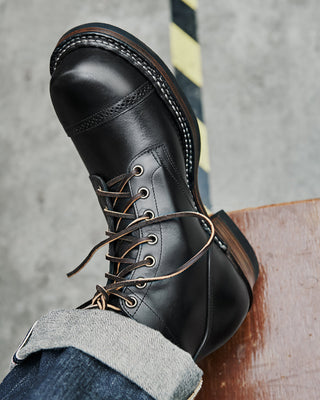Round cap-toe service boots 8301