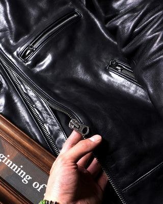 Italian vegetable-tanned calfskin cafe racer black