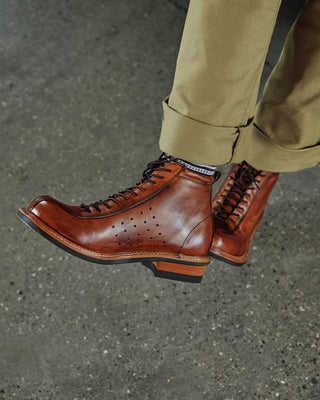 Vintage brown boots 8175