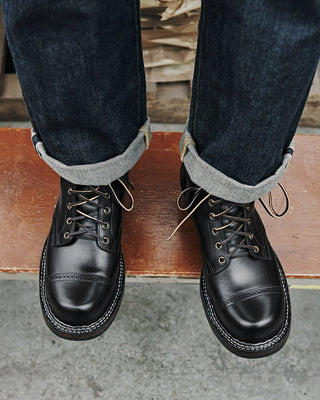 Round cap-toe service boots 8301