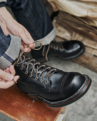 Round cap-toe service boots 8301
