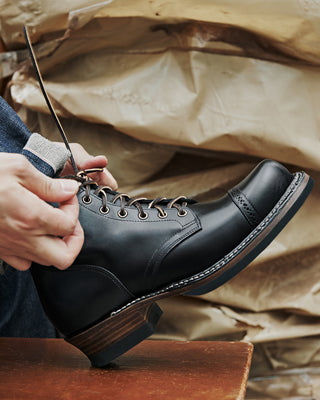 Round cap-toe service boots 8301